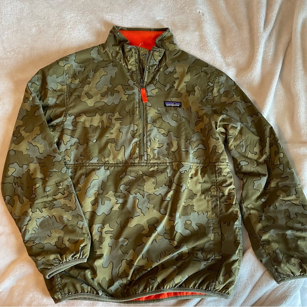 Patagonia Green Camouflage Half-Zip Jacket ~ reversible